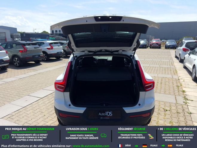 Volvo XC40 T2 129 ch BVM Blanc de 2021