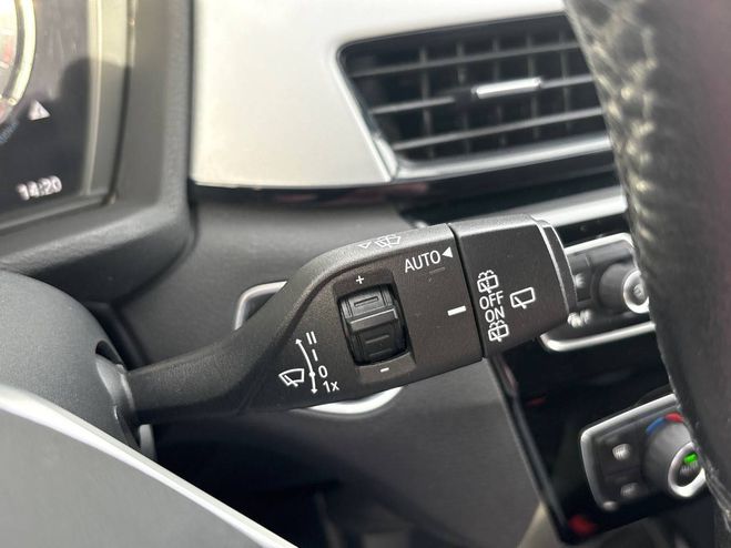 BMW X1 X1 sDrive 18i 140 ch DKG7 Lounge 5p Blanc de 2020