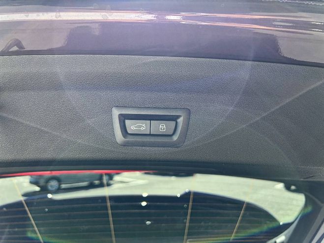 BMW Serie 1 120 170 ch DKG7 M Sport 5p Violet de 2025