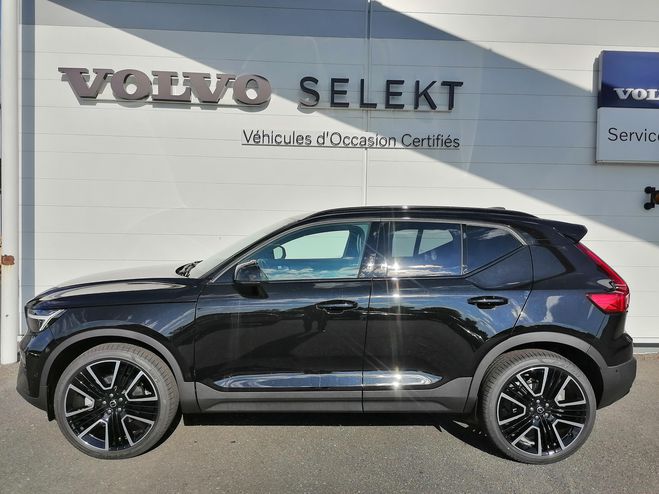 Volvo XC40 XC40 B3 163 ch DCT7 Ultra 5p Black de 2025