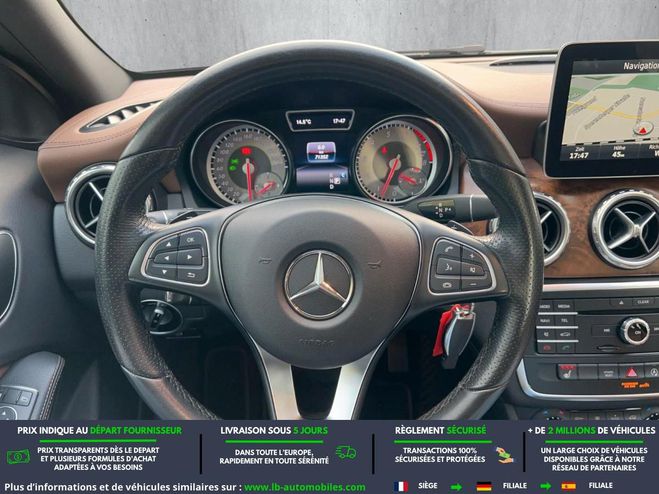 Mercedes Classe GLA 200  BVA Bleu M�tallique de 2017