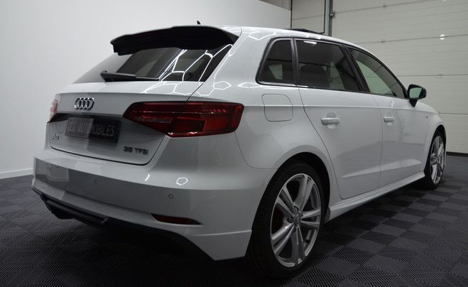 Audi A3 Sportback 1.5 TFSI 150 ch S line Blanc de 2020