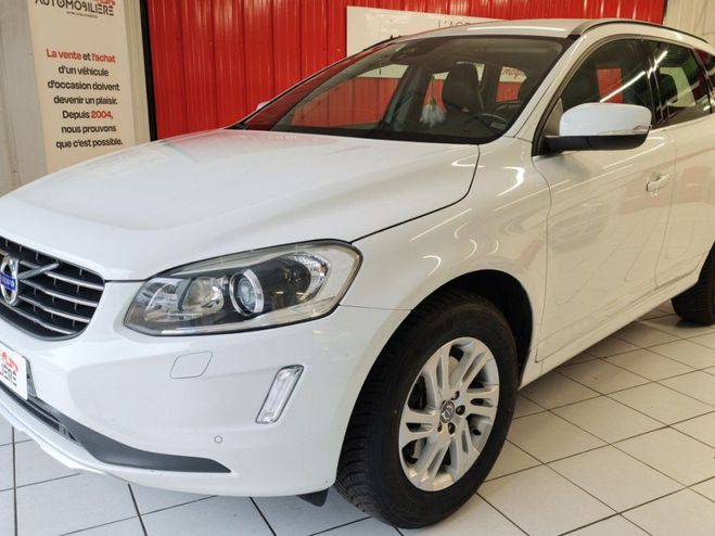 Volvo XC60 MOMENTUM 181CV DIESEL CUIR ELECTRIQUE A  Blanc de 2014