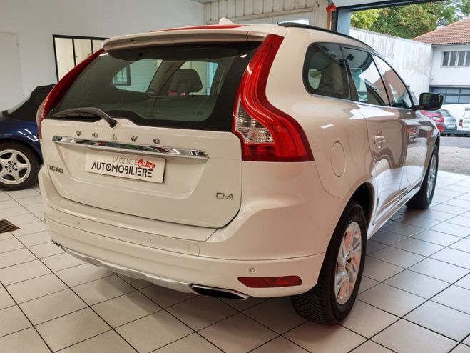 Volvo XC60 MOMENTUM 181CV DIESEL CUIR ELECTRIQUE A  Blanc de 2014