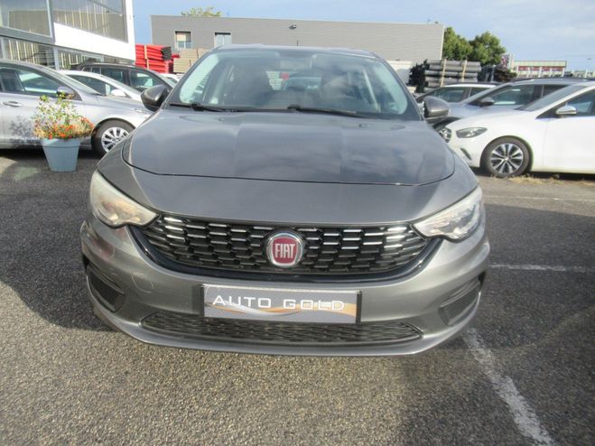 Fiat Tipo 1.3 MultiJet 95ch Easy 4p Gris de 2016