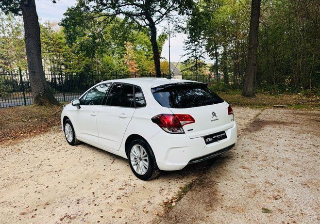Citroen C4 1.6 BlueHDi 120 Millenium ? 1�re main Di Blanc de 2016