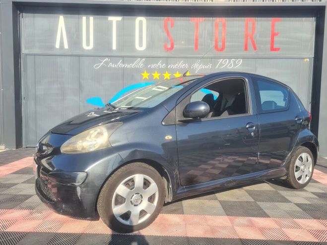 Toyota Aygo 1.0 VVT-I 68CH 5P GRIS METAL de 2006