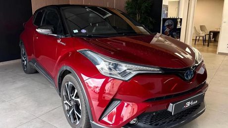 Toyota C HR 1.8 HSD 122H 100 FULL-HYBRID COLLECTION 2019 d'occasion a Replonges (01)