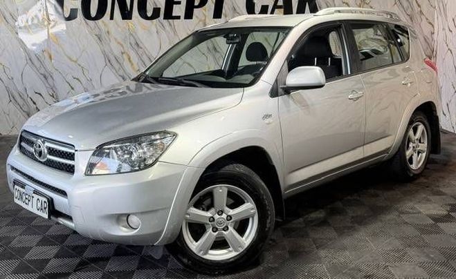 Toyota RAV 4 4 2.2 D-CAT SOL 2009 81 004Kms Premier M Gris de 2009