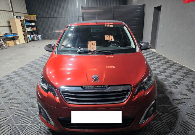 Peugeot 108 1.0 VTi 72 Cabriolet 5p Rouge de 2019