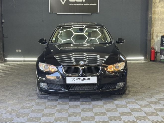 BMW Serie 3 (E92) COUPE 320D 177 ch LUXE NOIR de 2008