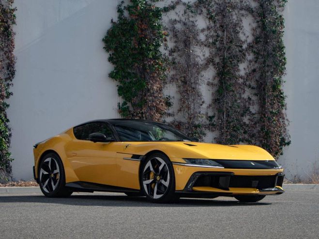 Ferrari 12Cilindri 12 Coup� Jaune de 2025