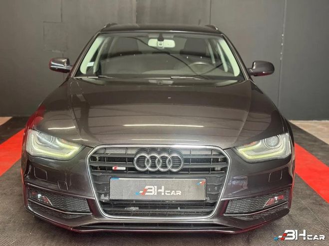 Audi A4 AVANT 2.0 TDI 150CH S-LINE EXTERIEUR / D Gris de 2014