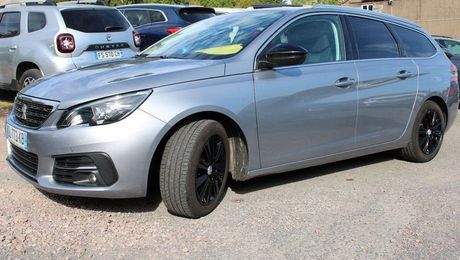 Peugeot 308 1L5 BLUEHDI 130 ALLURE BOITE 6V CAM�RA R 2021 d'occasion a Xertigny (88)