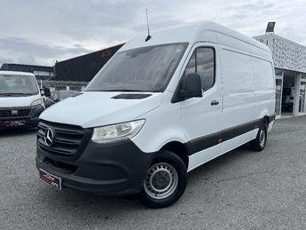  Voir d&eacute;tails -Mercedes Sprinter FOURGON 314 CDI 37 3.5T PROPULSION &agrave; Creuzier-le-Vieux (03)