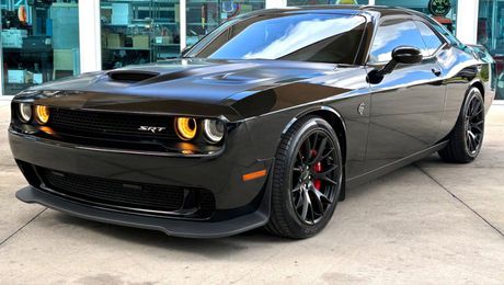 Dodge Challenger SRT Hellcat 2015 d'occasion a Paris (75)