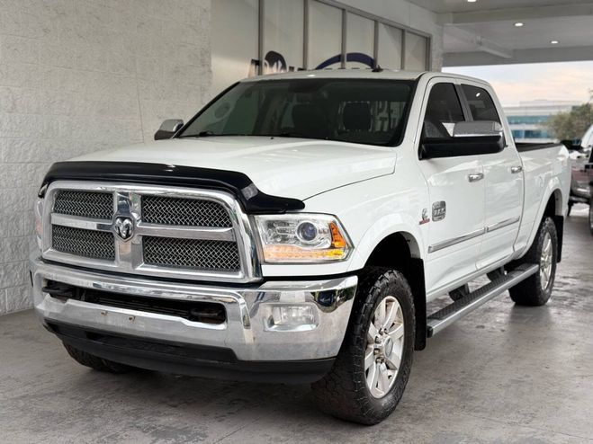 Dodge Ram 2500 Laramie Limited 4x4 4dr Crew Cab 6. Blanc de 2014