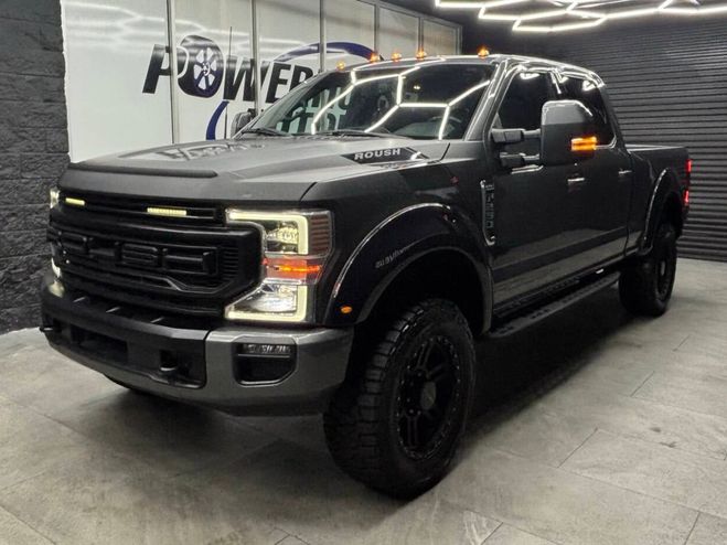 Ford F250 F-250 Super Duty Platinum 4x4 4dr Crew C Gris de 2022