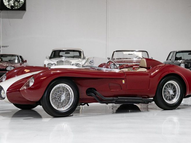 Ferrari 250 TR TESTA ROSSA BY GTO ENGINEERING Roadst Rouge Fonc� de 1958