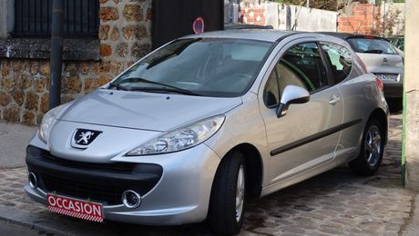Peugeot 207 1.4 VTI 95 PREMIUM 2008 d'occasion a Ch�tillon (92)