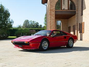  Voir d&eacute;tails -Ferrari 208 1982 GTB TURBO RDS02035 &agrave; Saint-Marcel-de-F�lines (42)