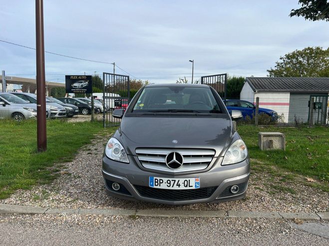Mercedes Classe B Garantie 12 mois, 180 CDI 109cv FAP Clas Gris de 2011
