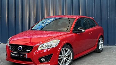 Volvo C30 2.0 D3 150 R-DESIGN - Garantie 1 an - R� 2011 d'occasion a Halluin (59)