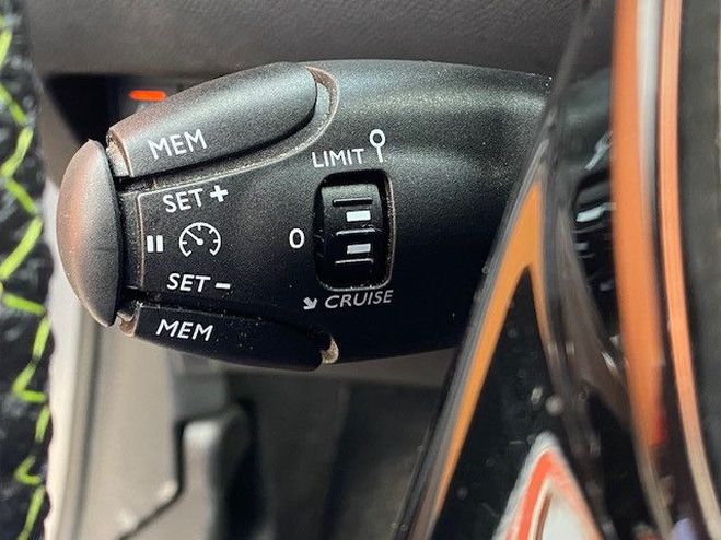 Peugeot 208 1.2 PURETECH 130CH S&S GT LINE EAT8 GRIS  de 2020