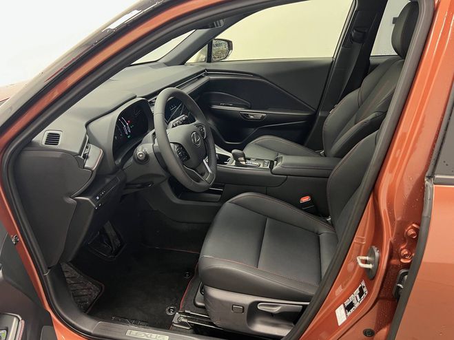 Lexus LBX LBX 2WD Emotion 5p Noir de 2025