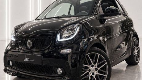 Smart Fortwo cabrio brabus xclusive bva ? cam�ra jbl 2018 d'occasion a Paris (75)