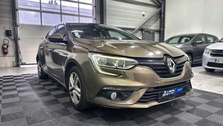 Renault Megane IV BERLINE dCi 110 Energy Limited / GPS 2017 d'occasion a  La Penne-sur-Huveaune (13)