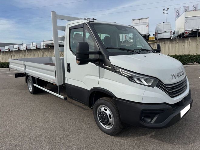 Iveco Daily PLATEAU 35C18 A8 180CV 3L 5M Blanc de 2026