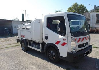  Voir d&eacute;tails -Renault Maxity 49990ht 150ch Hydrocureur 3t5 &agrave;   La Boisse (01)