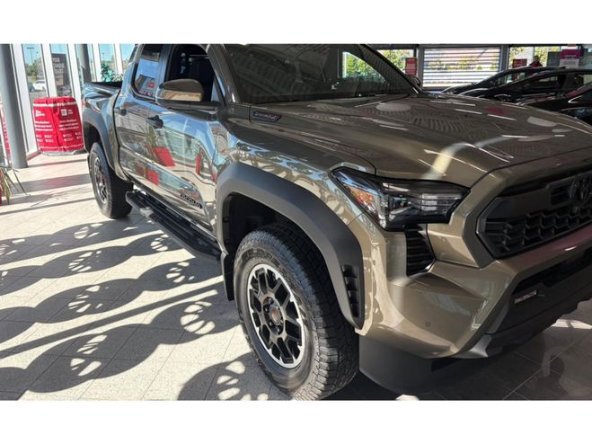 Toyota Tacoma TRD OFF ROAD PREMIUM HYBRIDE Gris de 2026