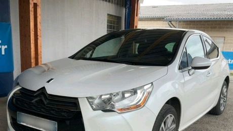 Citroen DS4 1.6 HDI 1er main 2015 d'occasion a Paris (75)