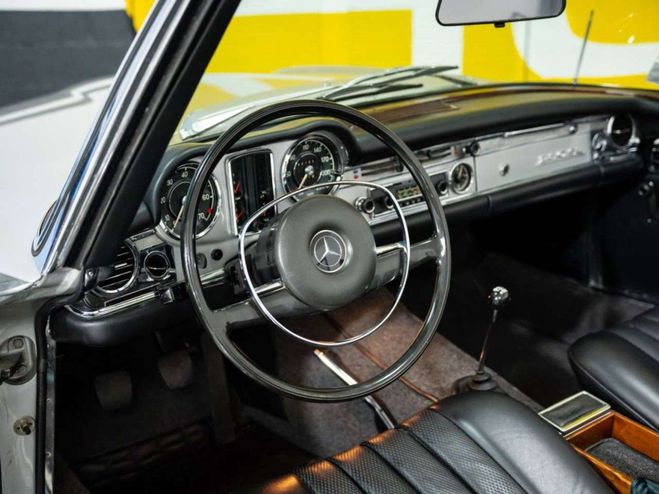 Mercedes 280 SL Pagode Gris de 1969