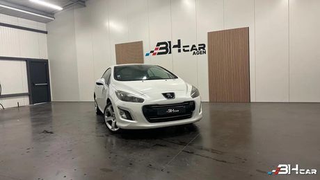 Peugeot 308 GENERATION-I CC 2.0 HDI 165 WHITE BLACK 2011 d'occasion a Foulayronnes (47)