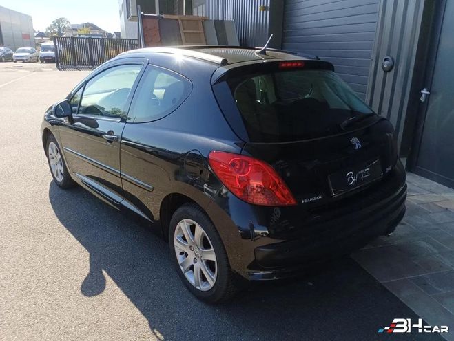 Peugeot 207 1.6 VTI 120CV TOIT OUVRANT CLIM PDC Noir de 2007