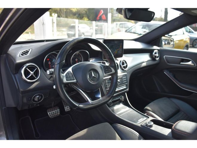 Mercedes Classe GLA CLASSE 180 - BV 7G-DCT - BM X156 Fascina GRIS FONCE de 2018