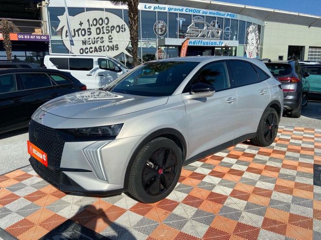 Citroen DS7 CROSSBACK E-TENSE 225 EAT8 PERFORMANCE L Gris Clair de 2024