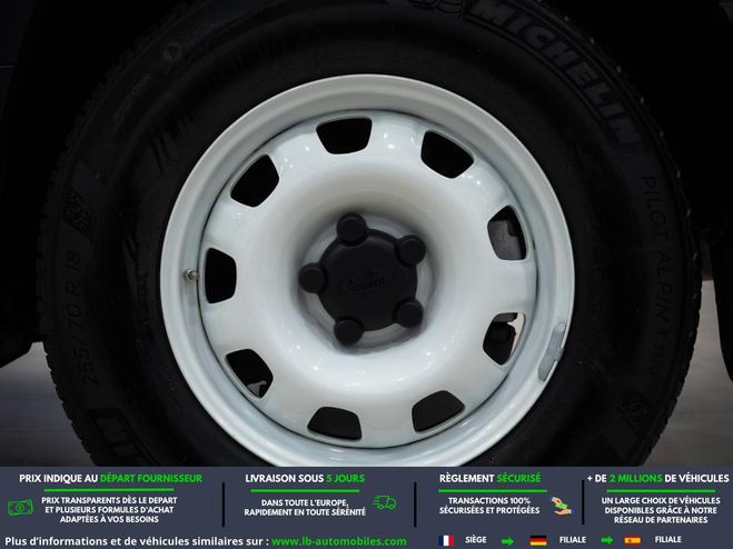 Land rover Defender 110 P400 MHEV BVA Vert M�tallique de 2021