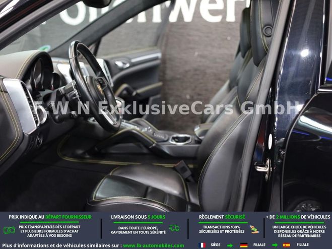 Porsche Cayenne Turbo S 4.8 V8 570 ch Noir M�tallique de 2016