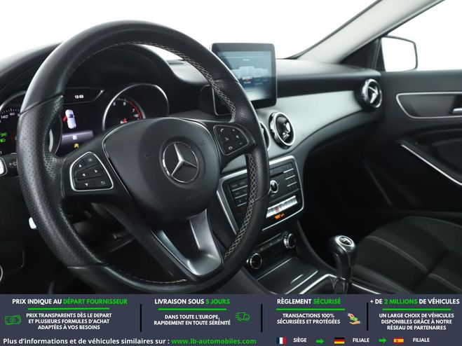 Mercedes Classe GLA 180 BVM Noir M�tallique de 2017