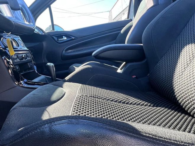 Citroen DS3 (2) CABRIOLET  1.6 E-HDI 90 SO CHIC ETG6 Gris de 2014