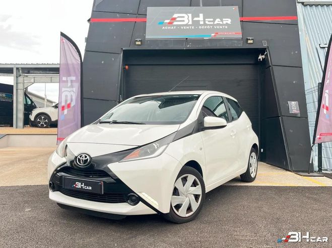 Toyota Aygo 1.0 VVTI 69 - 1 �re main - Moteur � chai Blanc de 2017