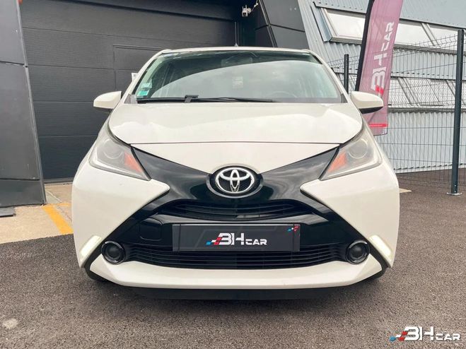 Toyota Aygo 1.0 VVTI 69 - 1 �re main - Moteur � chai Blanc de 2017