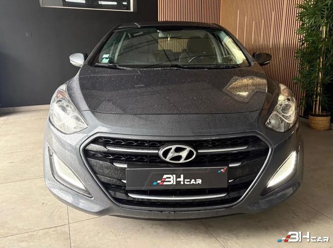 Hyundai I30 1.6 CRDI 110 BLUEDRIVE INITIA Gris de 2015
