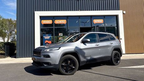 Jeep Cherokee 2.2 CRD 200ch 4WD NIGHT EAGLE BVA ATTELA 2016 d'occasion a Saint-Cannat (13)