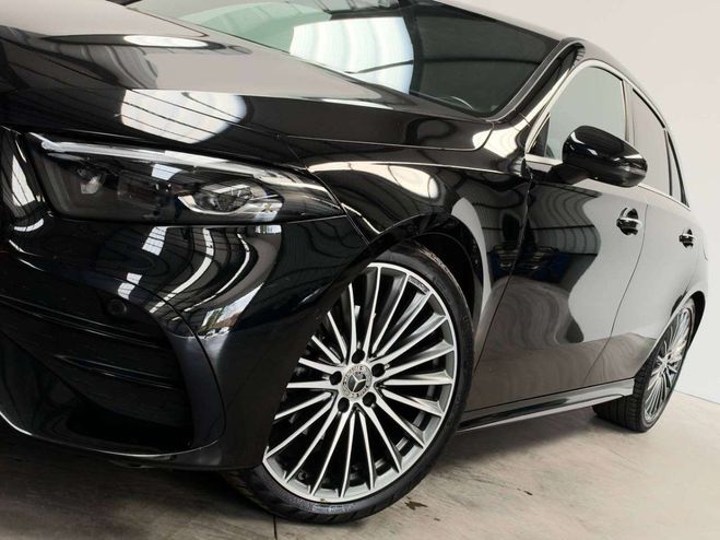 Mercedes Classe A 180 PACK AMG-1ERPRO-LED-COCKPIT-GPS-ALCA Noir M�tallis� de 