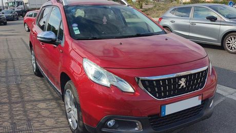 Peugeot 2008 STYLE TURBO 110 MOTEUR NEUF A 87000KM 2017 d'occasion a Albi (81)